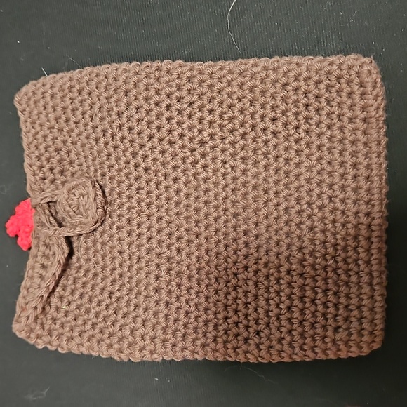 Brown Crochet Chicken E-reader Sleeve - Picture 3 of 6